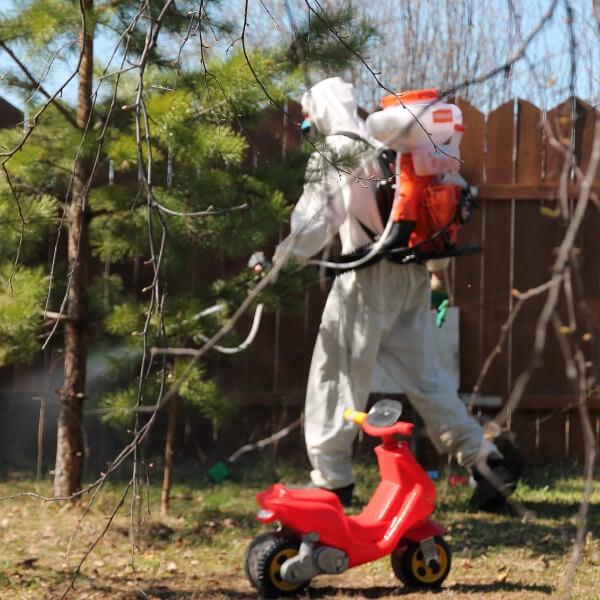 Обработка участка от клещей в Симферополе?